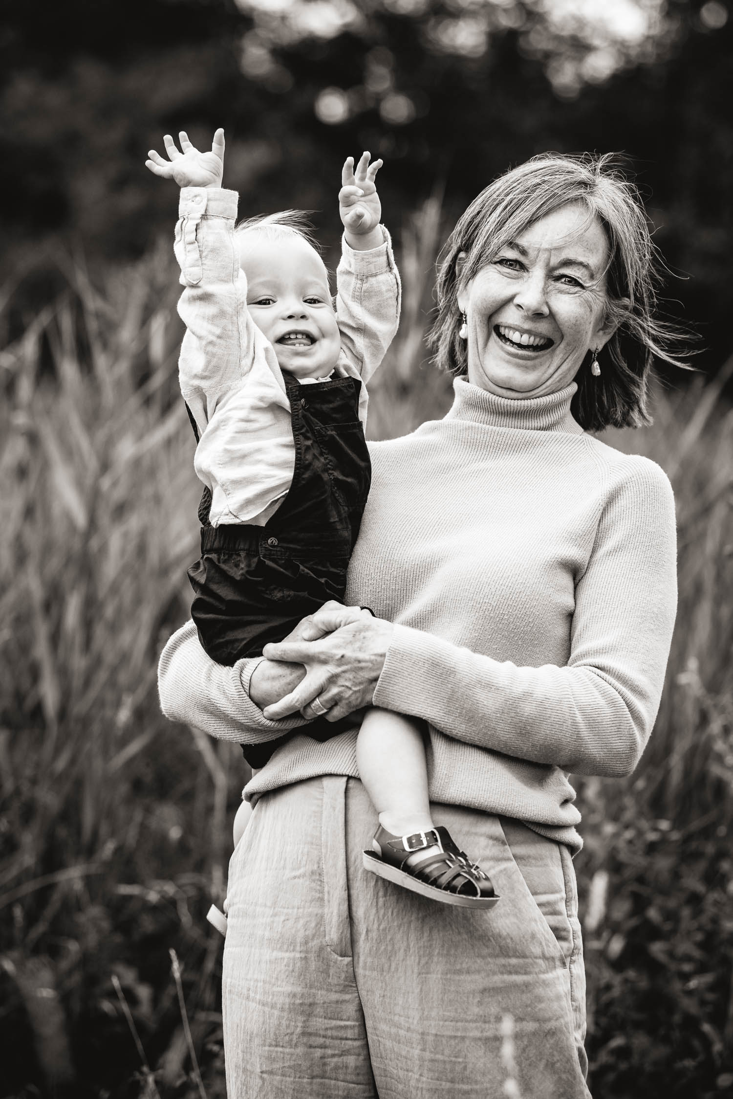 Generationen Fotoshooting mit Grossmutter, Mutter und Sohn